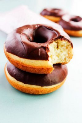 Pastel de Donuts de Chocolate