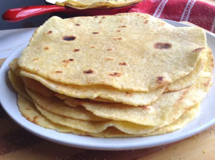 tortillas de maíz caseras