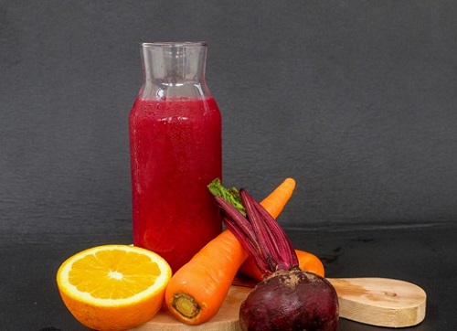 Batido detox de naranja, remolacha y zanahoria Batido detox de naranja