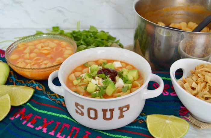 Sopa de maíz con queso panela