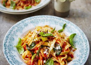 Tagliatelle de tomate |  Recetas de pasta |  Recetas de Jamie Oliver