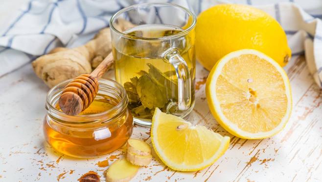 Infusión de limón, canela, menta y miel
