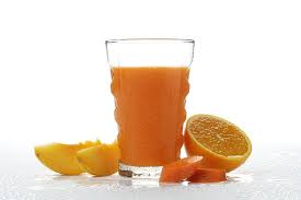 Zumo de nectarina y naranja