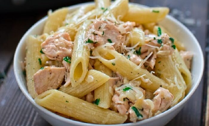 Pasta con salmón y crème fraîche | Receta PASO A PASO