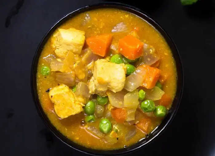Sopa de pollo al curry 1