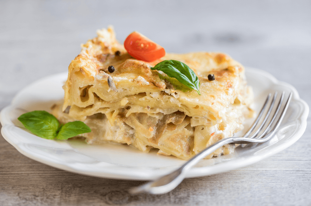 Lasaña de pollo con salsa blanca