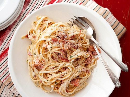 Fettuccine a la carbonara
