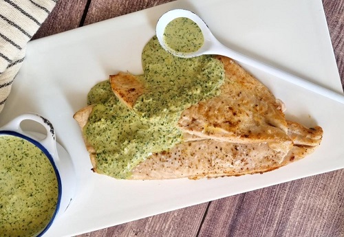 Tilapia en salsa de cilantro