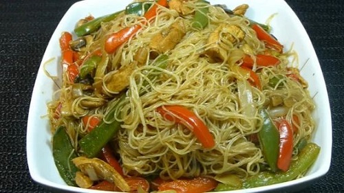 Fideos de arroz con pollo Fideos de arroz con pollo