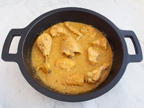 Pollo en pepitoria Pollo en pepitoria