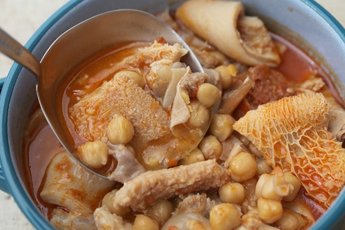 Callos con garbanzos