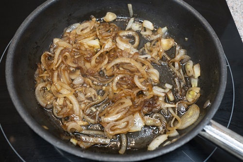 Hígado encebollado Hígado encebollado