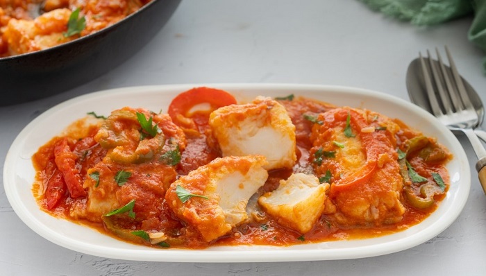 Guiso de bacalao con tomate