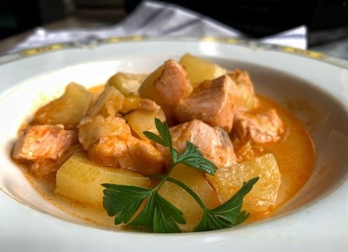 Marmitako de salmón