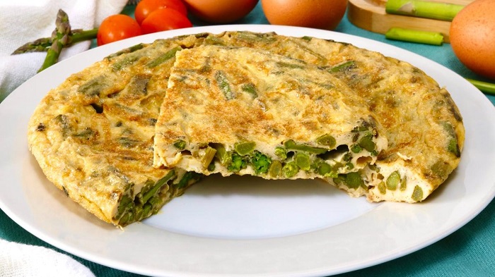 Tortilla de espárragos trigueros Tortilla de espárragos trigueros