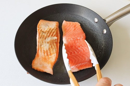 Salmón con salsa de limón