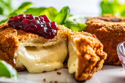 Queso Brie rebozado Queso Brie rebozado