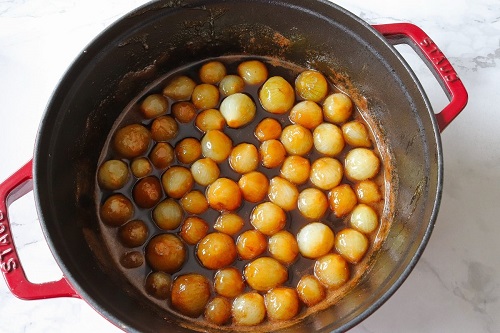 Cebollitas glaseadas al vino dulce Cebollitas glaseadas al vino dulce